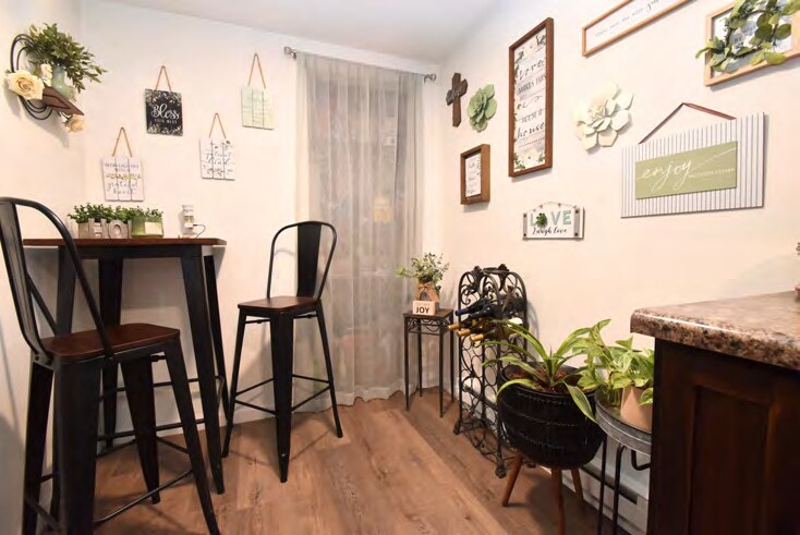 More Photos Of 517 E Monroe St, Metamora Multifamily For Sale