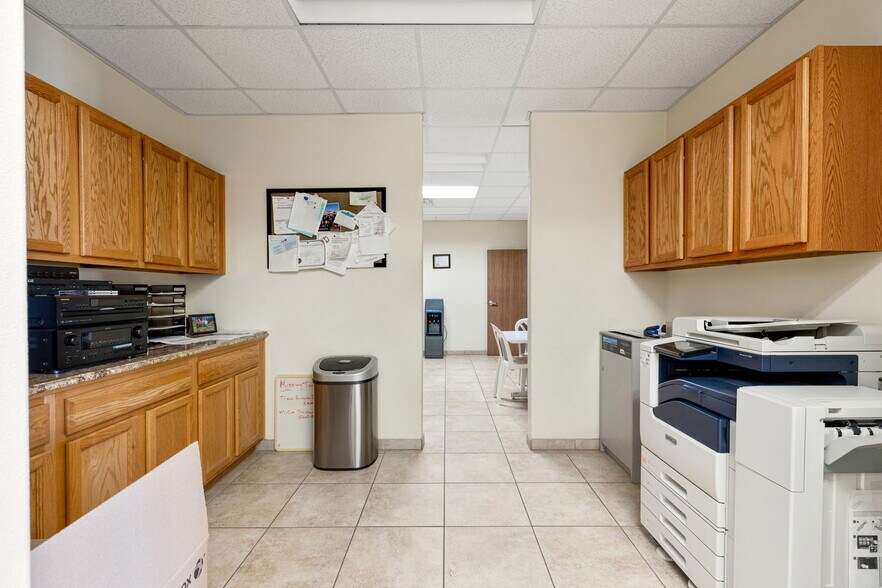 More Photos Of 72203 Adelaid St, Thousand Palms Industrial For Sale