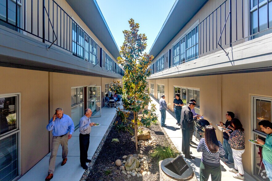 More Photos Of 2060 Walsh Ave, Santa Clara Unknown For Lease