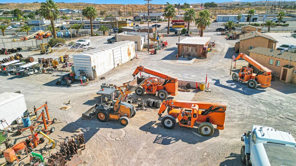 More Photos Of 1701 W Main St, Barstow Freestanding For Sale