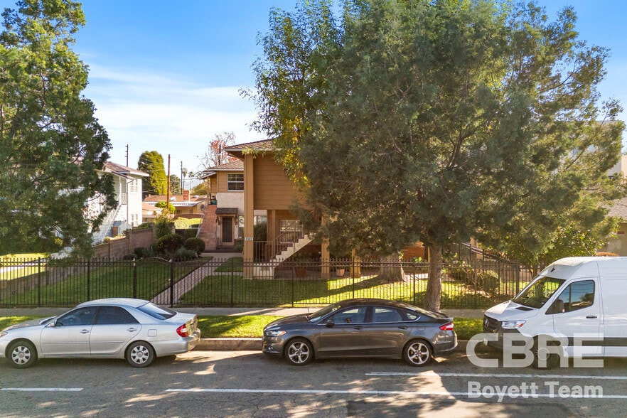 Primary Photo Of 6504 Woodley Ave, Van Nuys Apartments For Sale