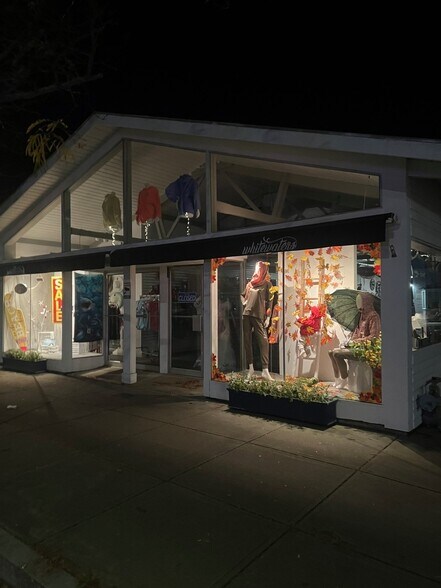 More Photos Of 574 Main St, Hyannis Storefront Retail Residential For Sale