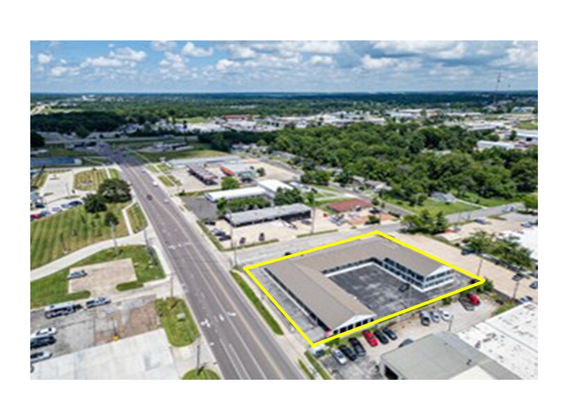 Primary Photo Of 1306 Range Line St, Columbia Hotel For Sale