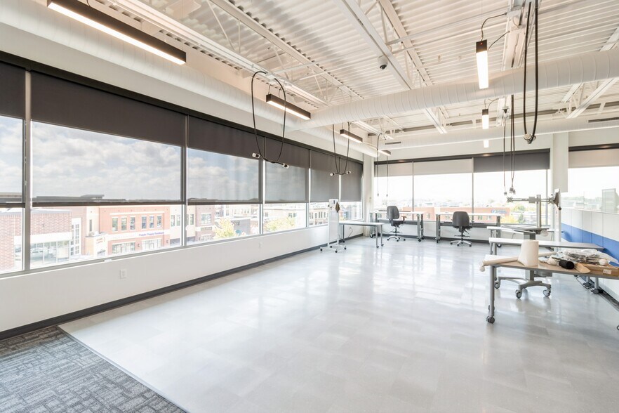 More Photos Of 1465 SW Park Square Dr, Ankeny Office For Lease