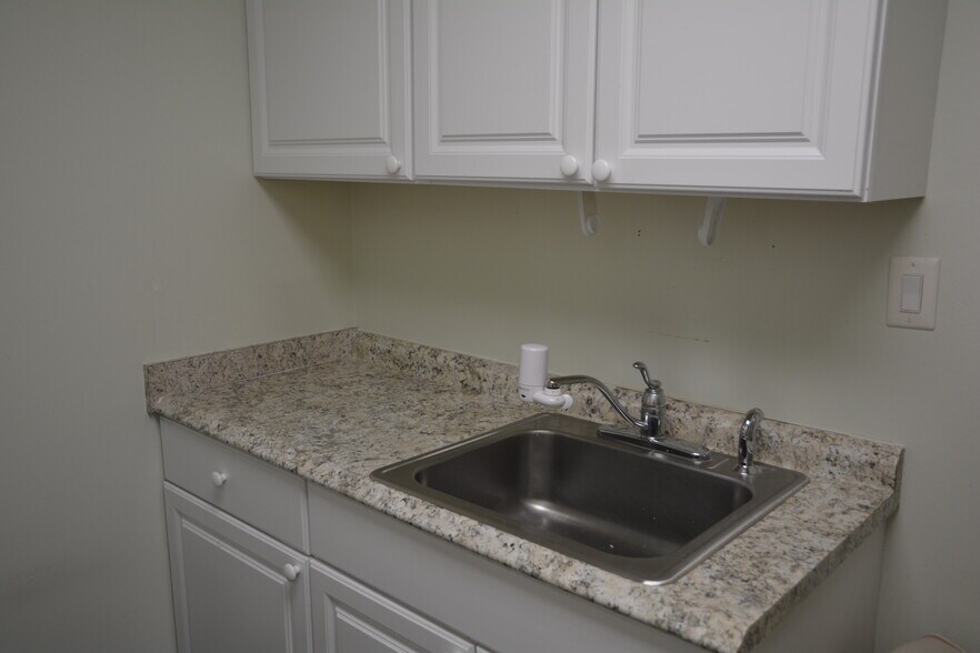 More Photos Of 438 N Frederick Ave, Gaithersburg Medical For Sale