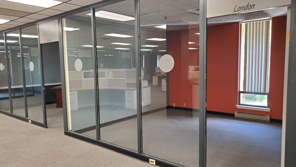 More Photos Of 333 Cedar Ave, Middlesex Office For Lease