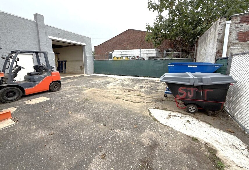 More Photos Of 3 S 5th St, Darby Warehouse For Sale