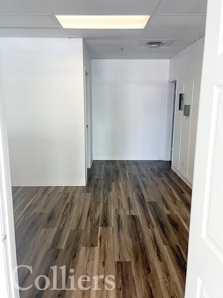 More Photos Of 800-1122 S Vista Ave, Boise Unknown For Lease