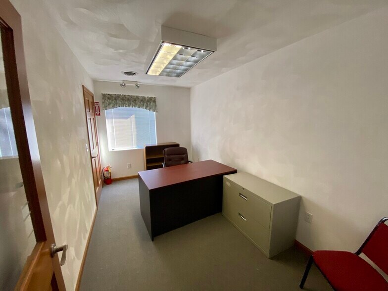 More Photos Of 16888 State Route 706, Montrose Medical For Lease