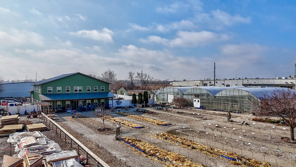 More Photos Of 611 E Dayton Rd, Ottawa Warehouse For Sale