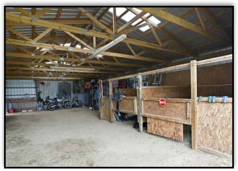 More Photos Of 700 Hwy 183, Briggs Land For Sale