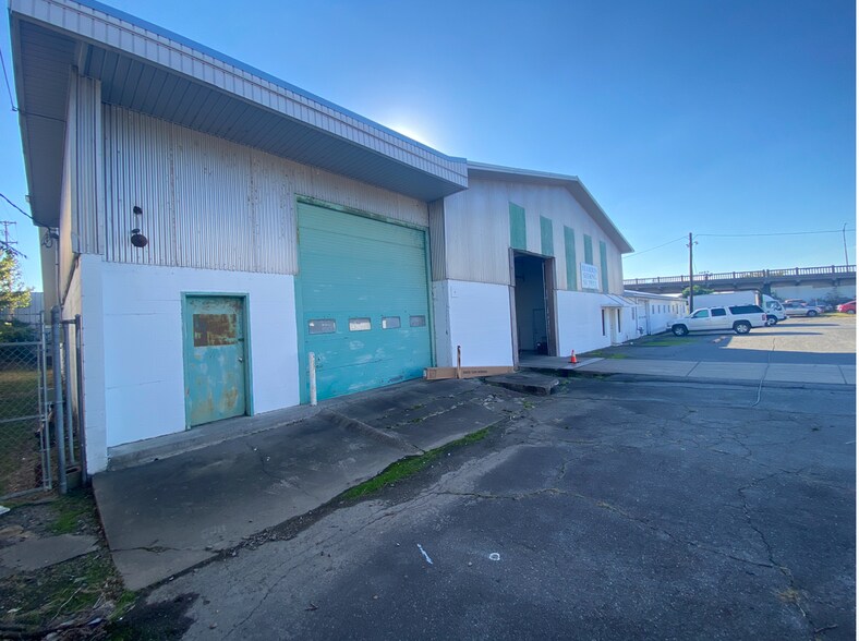 More Photos Of 100 E 11th St, North Little Rock Warehouse For Sale