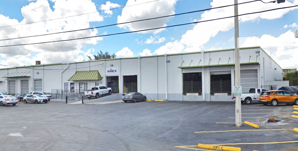 More Photos Of 1970 NW 70th Ave, Miami Warehouse For Lease
