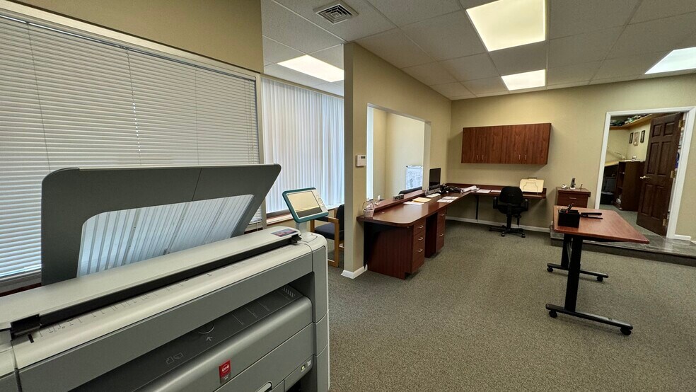 More Photos Of 309 S Main St, Phillipsburg Office For Sale