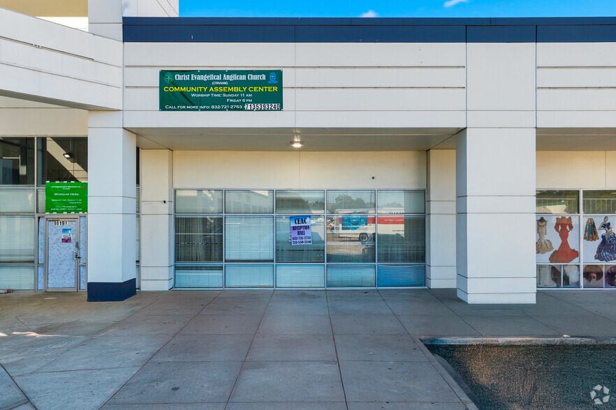 More Photos Of 9801-9819 Bissonnet St, Houston Unknown For Lease