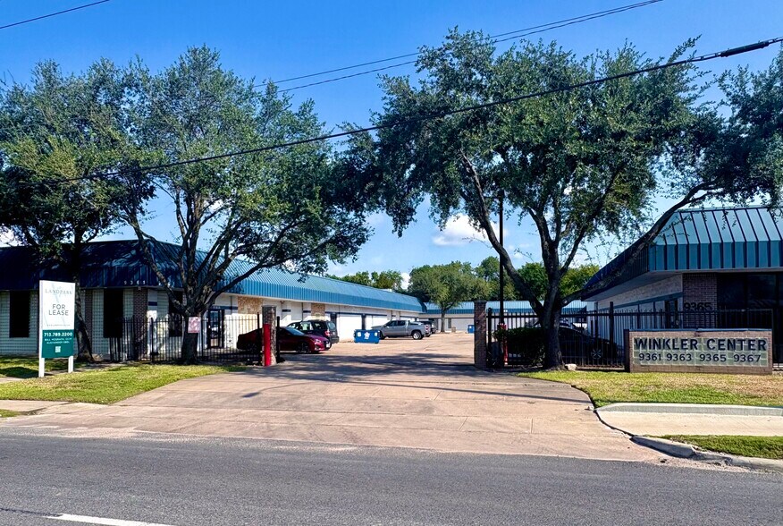 Primary Photo Of 9361 Winkler Dr, Houston Light Distribution For Lease