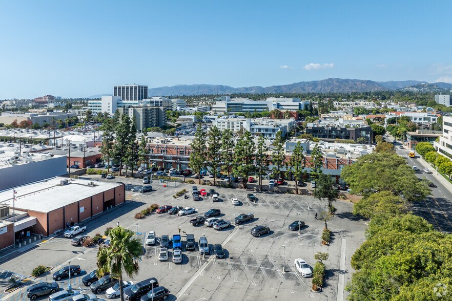More Photos Of 1524 Cloverfield Blvd, Santa Monica Loft Creative Space For Lease
