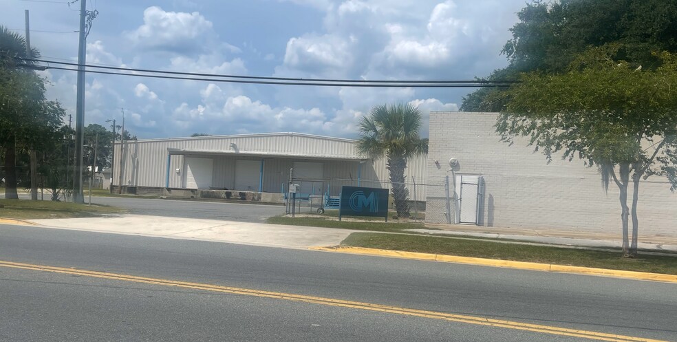 More Photos Of 1141 US Highway 41 NW, Jasper Distribution For Lease
