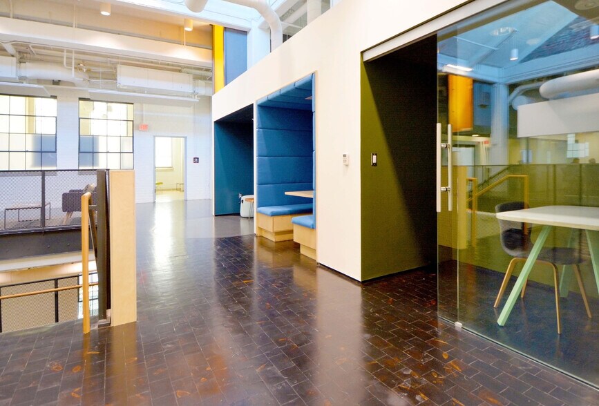 More Photos Of 950 S 10th St, Omaha Office For Lease