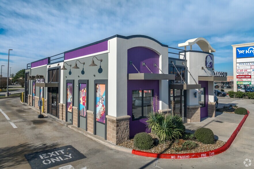 More Photos Of 6020-6062 Fm-2920, Spring Unknown For Lease