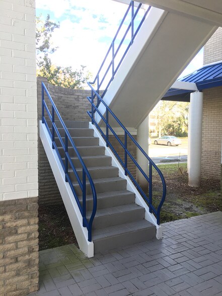 More Photos Of 4237 Salisbury Rd, Jacksonville Office For Lease