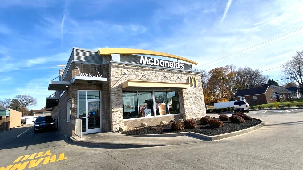 More Photos Of 6421 Market Ave N, Canton Drugstore For Sale