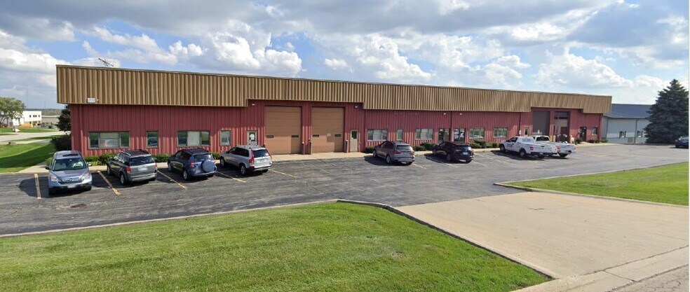 Primary Photo Of 695 Sundown Rd, South Elgin Warehouse For Lease