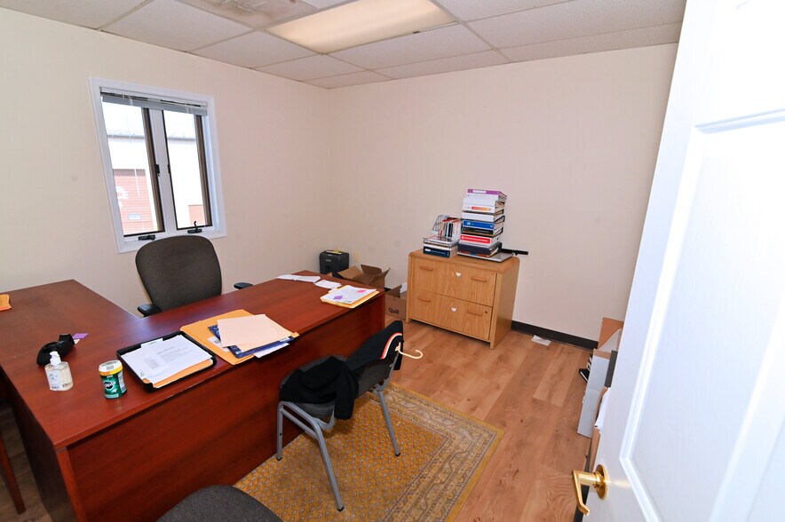 More Photos Of 6 Industrial Park, Waldorf Medical For Lease