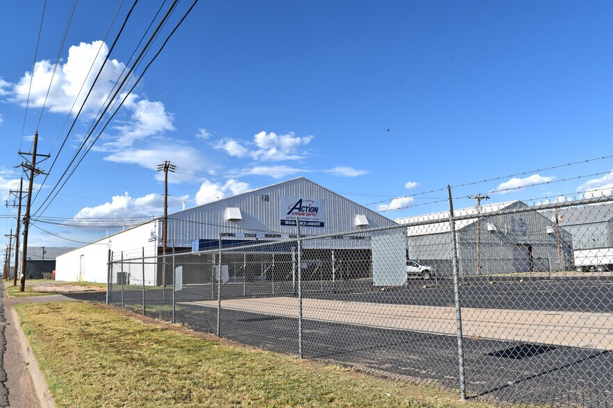 More Photos Of 1201 E 50th St, Lubbock Warehouse For Lease