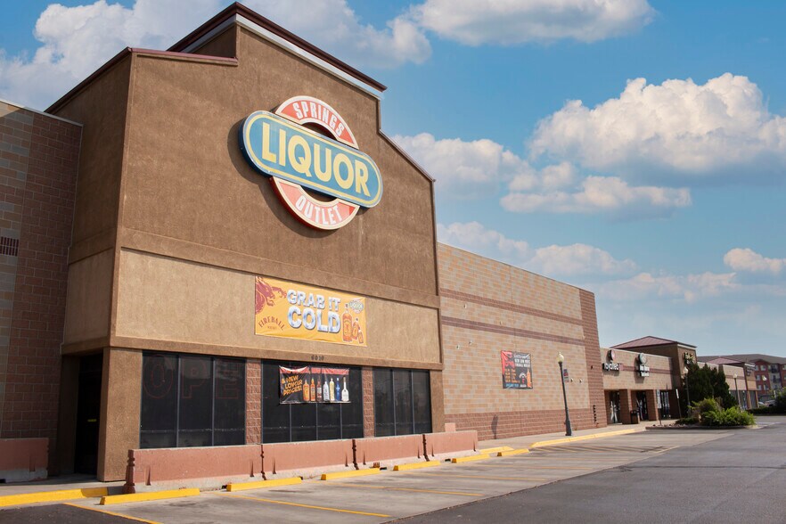 More Photos Of 6020-6080 N Carefree Cir, Colorado Springs Storefront For Lease