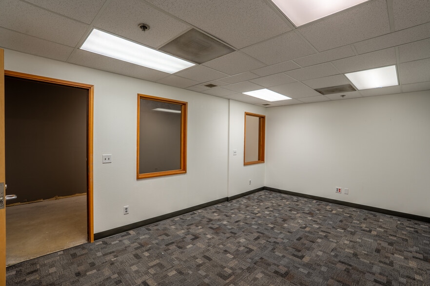 More Photos Of 3403 W 7th Ave, Eugene Manufacturing For Lease