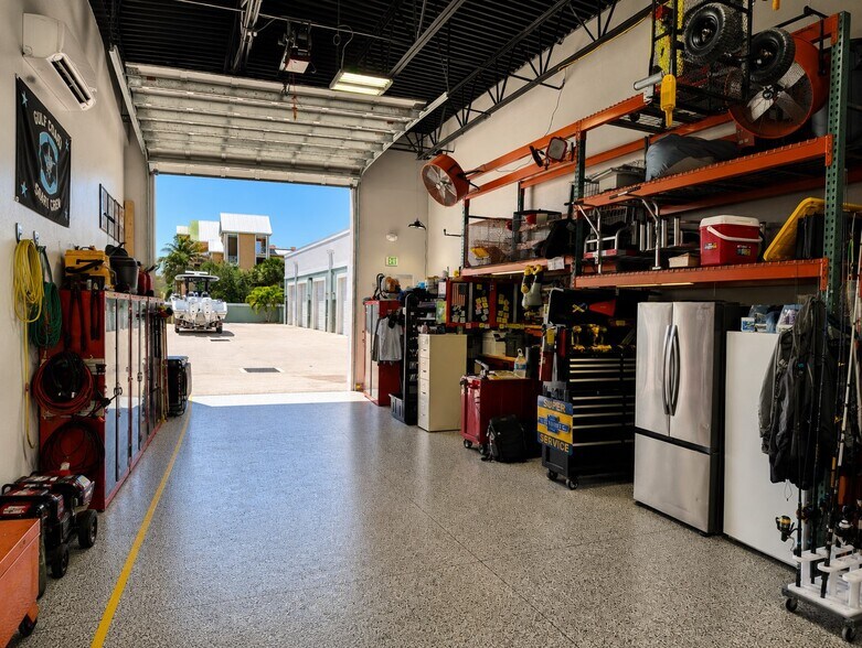 More Photos Of 4276 Bonita Beach Rd, Bonita Springs Self Storage For Sale