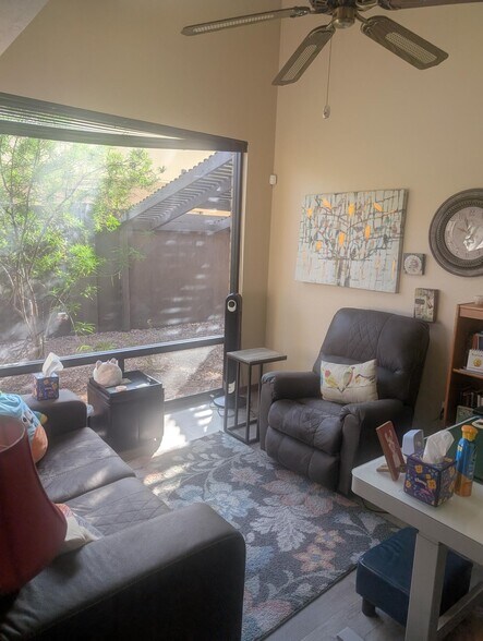 More Photos Of 1615 E Warner Rd, Tempe Medical For Lease