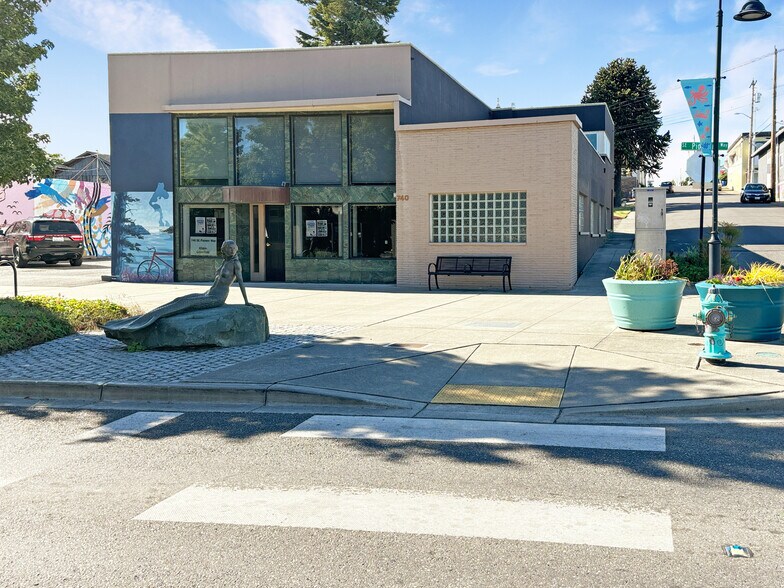 More Photos Of 740 SE Pioneer Way, Oak Harbor Office For Lease