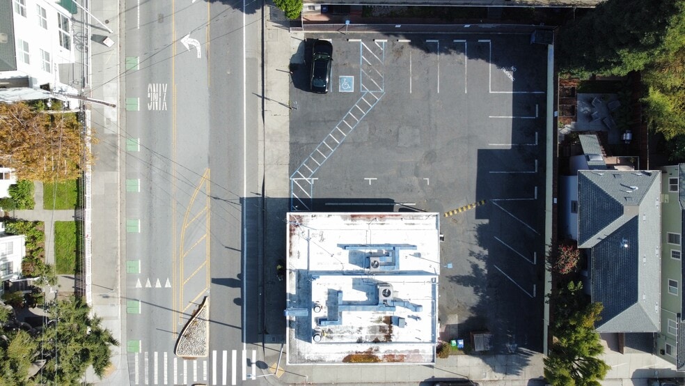 More Photos Of 229 Laurel St, Santa Cruz Restaurant For Sale