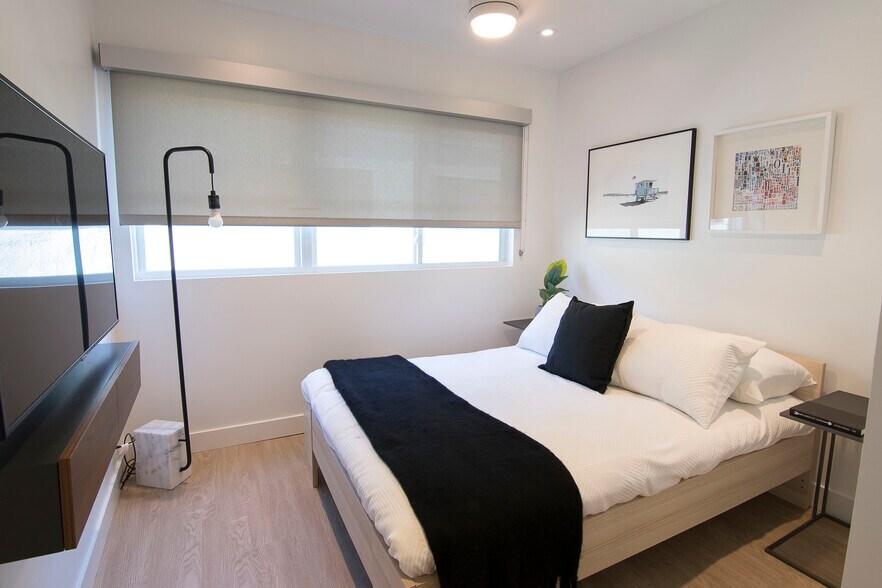 More Photos Of 1433-1437 Euclid St, Santa Monica Apartments For Sale