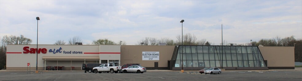 More Photos Of 16 E Sherman Dr, Indianapolis Freestanding For Lease