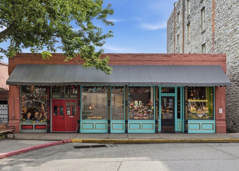 More Photos Of 65 Spring St, Eureka Springs General Retail For Sale