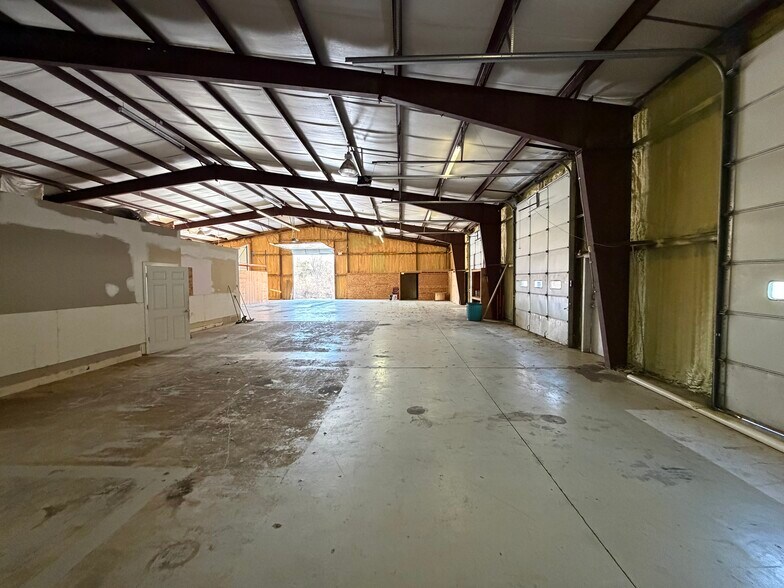 More Photos Of 141 Cooper Rd, West Berlin Distribution For Lease