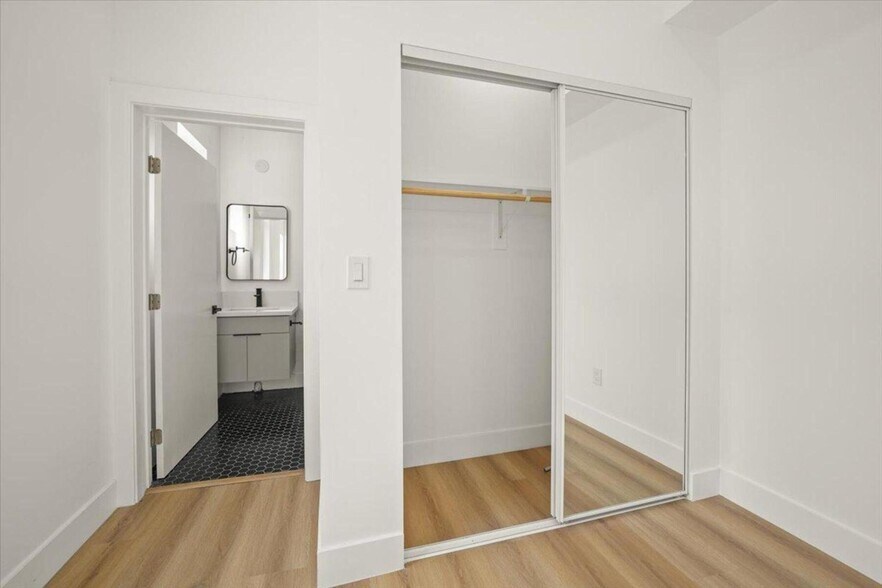 More Photos Of 910 Hudson ave, Los Angeles Apartments For Sale