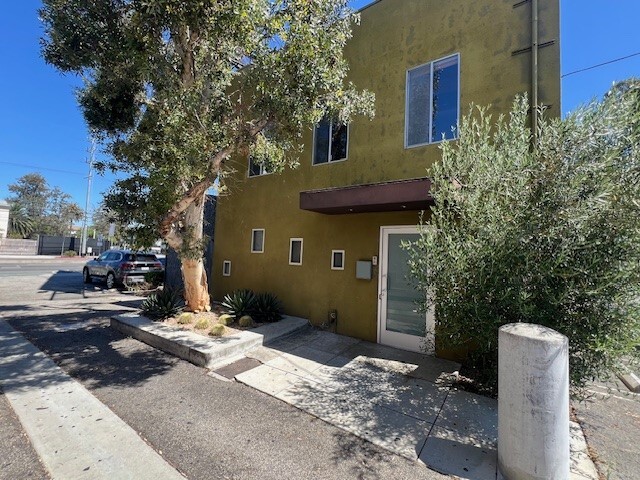 Primary Photo Of 3805 Canfield Ave, Culver City Loft Creative Space For Lease