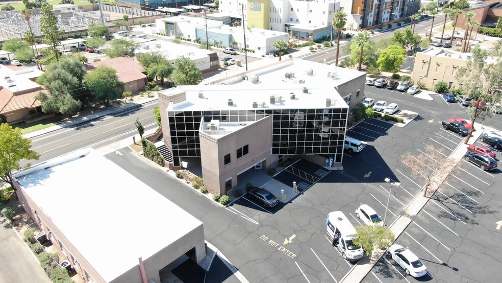 More Photos Of 370 E Virginia Ave, Phoenix Medical For Sale