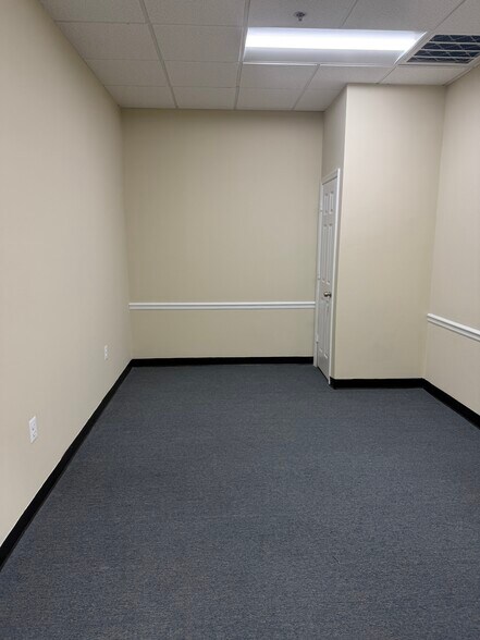 More Photos Of 1202 Annapolis Rd, Odenton Medical For Lease