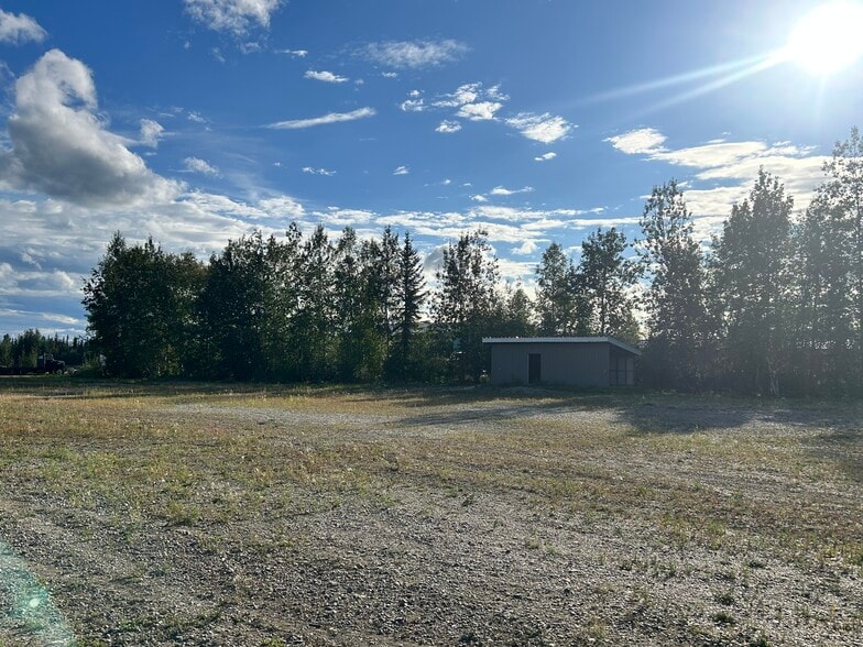 More Photos Of 2431 Hill Rd, Fairbanks Industrial For Sale