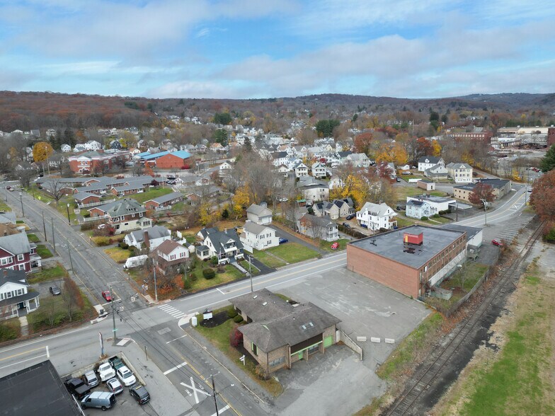 More Photos Of 95 New Litchfield St, Torrington Medical For Sale