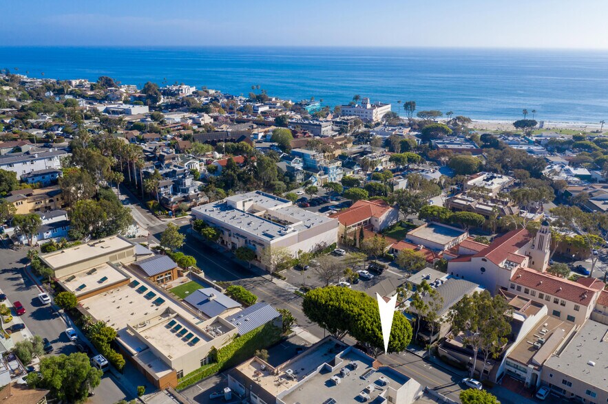 More Photos Of 352 3rd St, Laguna Beach Office For Sale