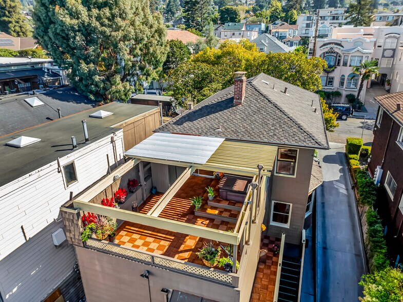 More Photos Of 1512 Walnut St, Berkeley Multifamily For Sale