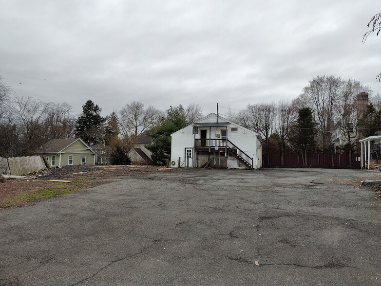 Primary Photo Of 56 Park Ave, Summit Auto Repair For Lease