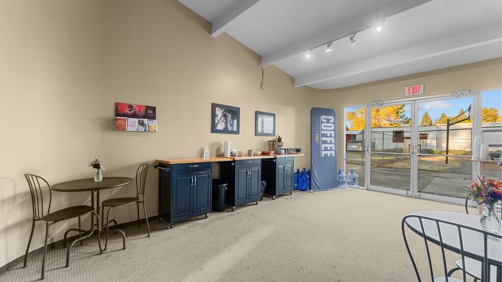 More Photos Of 355 Panama Ave, Chico Flex For Sale