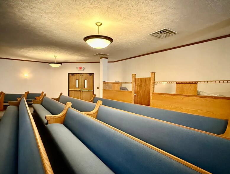 More Photos Of 1819 W Willow St, Lansing Religious Facility For Sale